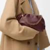 Bolso Flamenco mediano en suave piel de cordero napa Burdeos oscuro Bolso Flamenco mediano en suave piel de cordero napa Burdeos oscuro