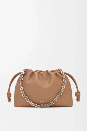 Bolso Flamenco mediano en suave piel de cordero napa color moca