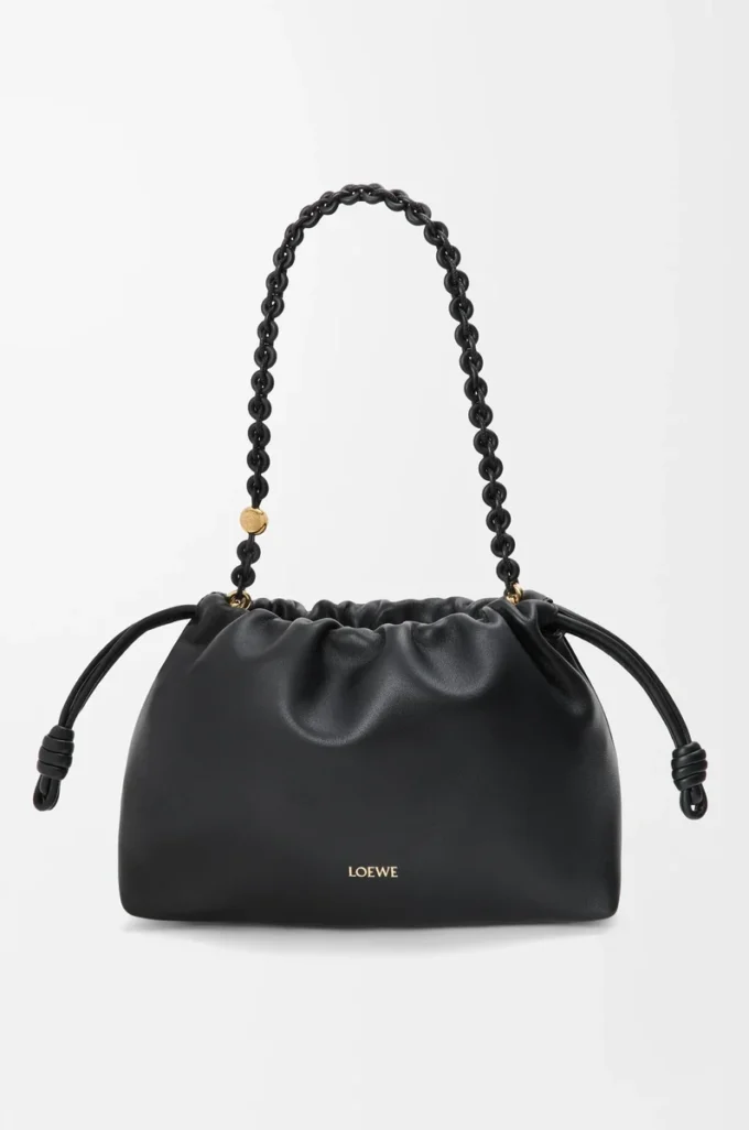 Bolso Flamenco mediano en suave piel de cordero napa. Negro