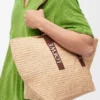 Bolso Fold Shopper en rafia Natural/Tan Bolso Fold Shopper en rafia Natural/Tan