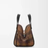 Bolso Hammock compacto en ante y piel de becerro clásica. Marrón claro/Negro Bolso Hammock compacto en ante y piel de becerro clásica. Marrón claro/Negro