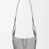 Bolso Hammock compacto en piel de becerro granulada suave gris perla Bolso Hammock compacto en piel de becerro granulada suave gris perla