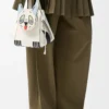 Bolso Hammock compacto Futurist Cat en piel de becerro clásica Soft White Bolso Hammock compacto Futurist Cat en piel de becerro clásica Soft White