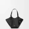 Bolso Hammock Flip en piel de becerro clásica Black Bolso Hammock Flip en piel de becerro clásica Black