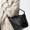 Bolso Hammock Flip en piel de becerro clásica Black Bolso Hammock Flip en piel de becerro clásica Black