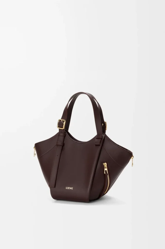 Bolso Hammock Flip en piel de becerro clásica Dark Chestnut Bolso Hammock Flip en piel de becerro clásica Dark Chestnut