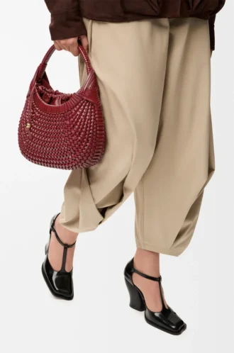 Bolso hobo Diamond en piel de becerro Cherry