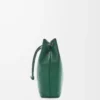 Bolso hobo Pebble en piel de becerro granulada flexible Evergreen Bolso hobo Pebble en piel de becerro granulada flexible Evergreen