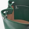 Bolso hobo Pebble en piel de becerro granulada flexible Evergreen Bolso hobo Pebble en piel de becerro granulada flexible Evergreen