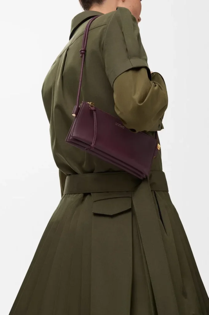 Bolso Joya de piel de becerro napa Burdeos oscuro Bolso Joya de piel de becerro napa Burdeos oscuro