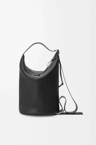 Bolso Loop de piel de becerro granulada flexible Negro