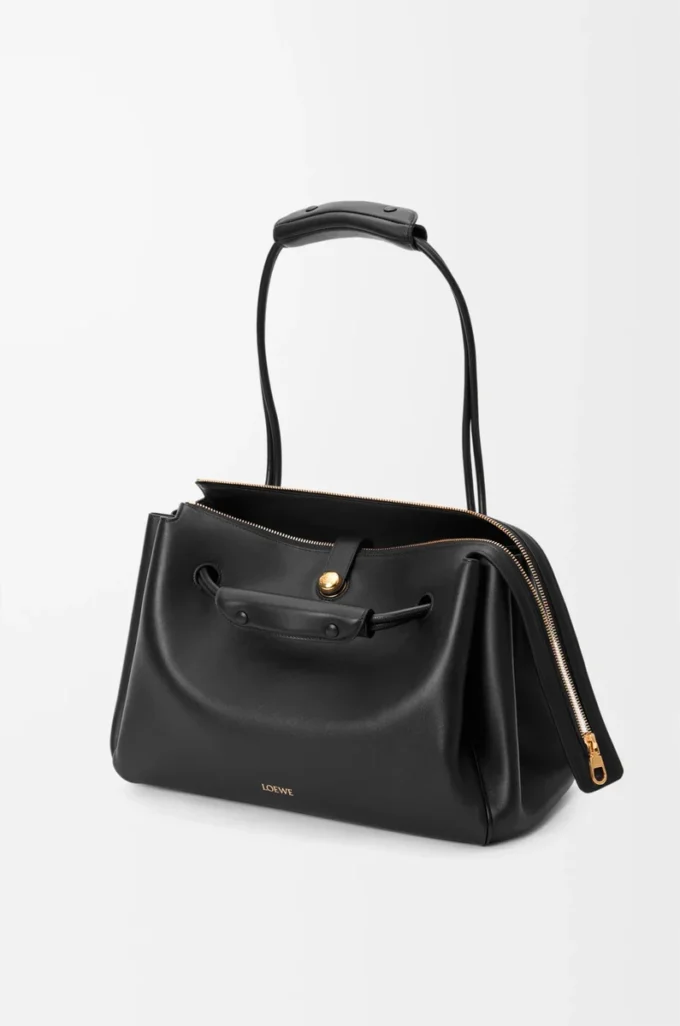 Bolso Madrid grande en piel de becerro flexible, color negro Bolso Madrid grande en piel de becerro flexible, color negro