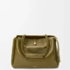 Bolso Madrid grande en piel de becerro flexible color oliva Bolso Madrid grande en piel de becerro flexible color oliva
