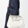 Bolso Madrid mediano en piel de becerro granulada flexible, color blanco suave Bolso Madrid mediano en piel de becerro granulada flexible, color blanco suave