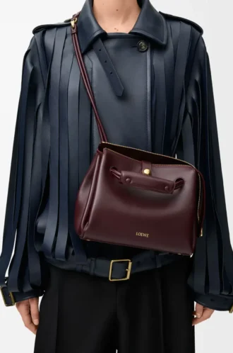 Bolso Madrid pequeño en piel de becerro flexible Burdeos oscuro