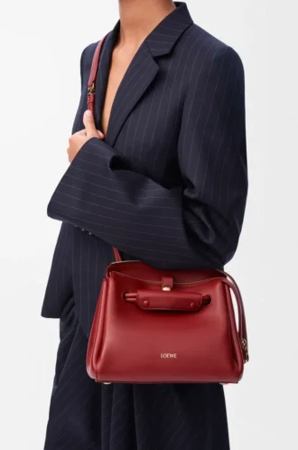 Bolso Madrid pequeño en piel de becerro flexible Burnt Red