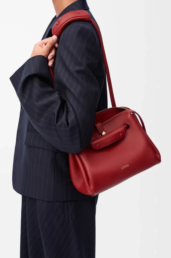 Bolso Madrid pequeño en piel de becerro flexible Burnt Red Bolso Madrid pequeño en piel de becerro flexible Burnt Red