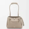 Bolso Madrid pequeño en piel de becerro granulada flexible Clay Bolso Madrid pequeño en piel de becerro granulada flexible Clay