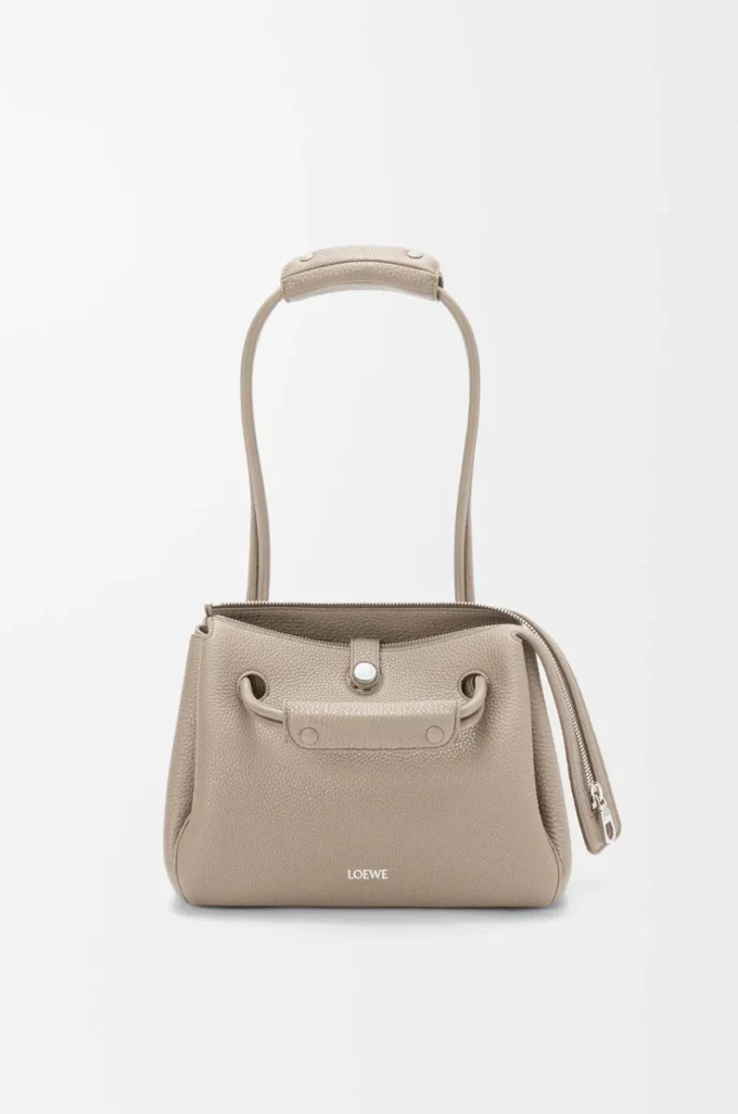 Bolso Madrid pequeño en piel de becerro granulada flexible Clay Bolso Madrid pequeño en piel de becerro granulada flexible Clay