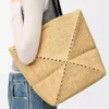 Bolso mediano Puzzle Fold en rafia natural Bolso mediano Puzzle Fold en rafia natural