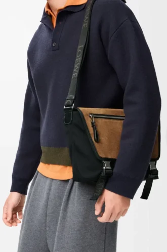 Bolso mensajero Flex mediano en lona y ante Negro/Oro oscuro