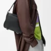 Bolso mensajero militar XS en suave piel de becerro granulada Negro