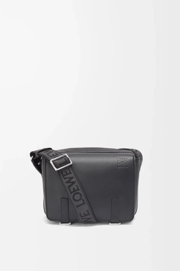 Bolso mensajero Military XS en piel de becerro suave y flexible y jacquard Negro