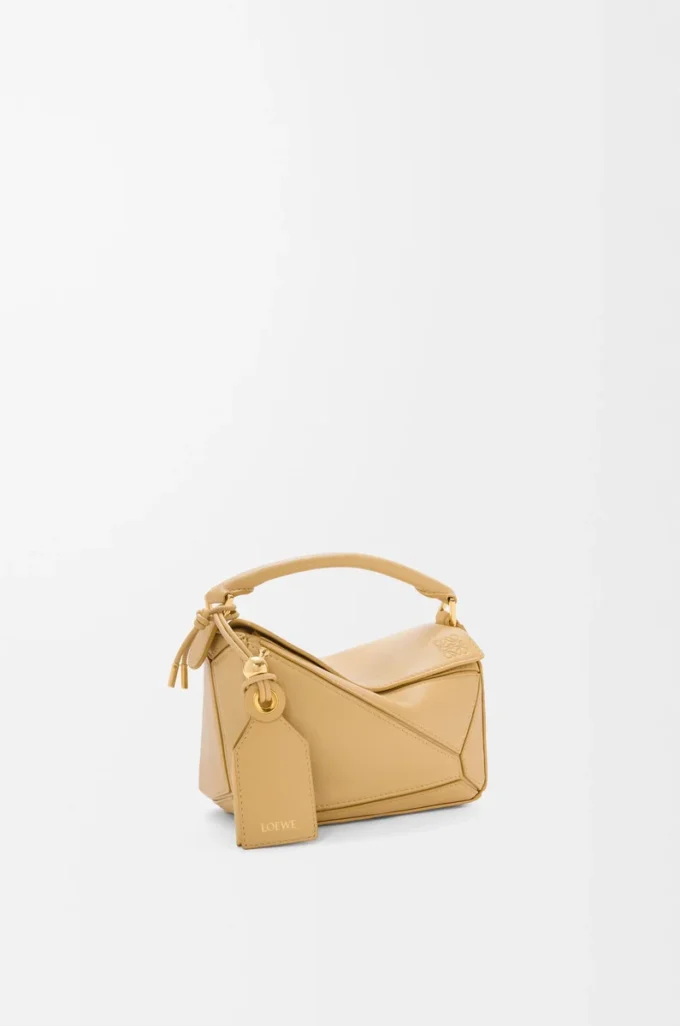 Bolso Mini Featherlight Puzzle en piel de cordero napa Dark Butter Bolso Mini Featherlight Puzzle en piel de cordero napa Dark Butter