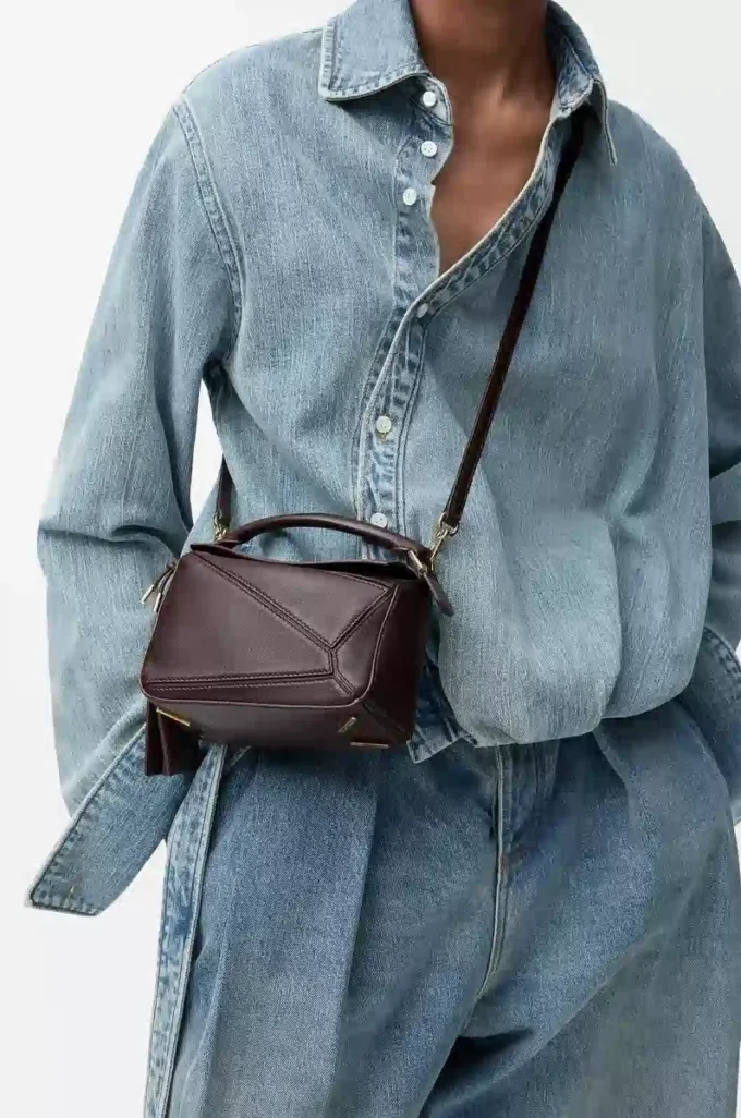 Bolso Mini Featherlight Puzzle en piel de cordero napa marrón oscuro Bolso Mini Featherlight Puzzle en piel de cordero napa marrón oscuro