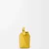 Bolso Mini Puzzle Edge en piel de becerro granulada suave color Dandelion Bolso Mini Puzzle Edge en piel de becerro granulada suave color Dandelion