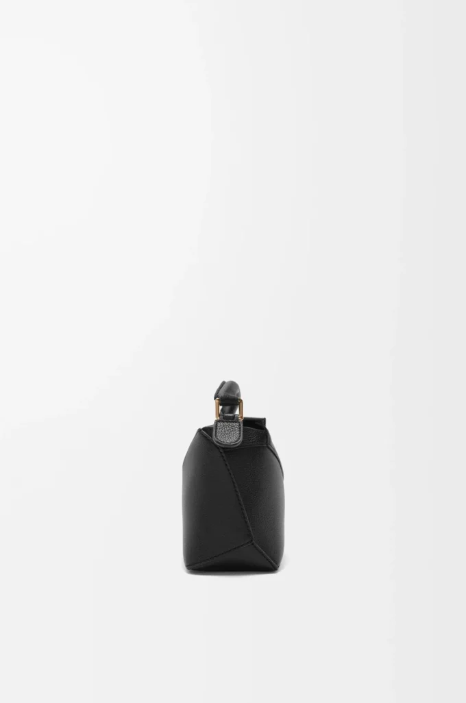 Bolso Mini Puzzle Edge en piel de becerro granulada suave, color negro