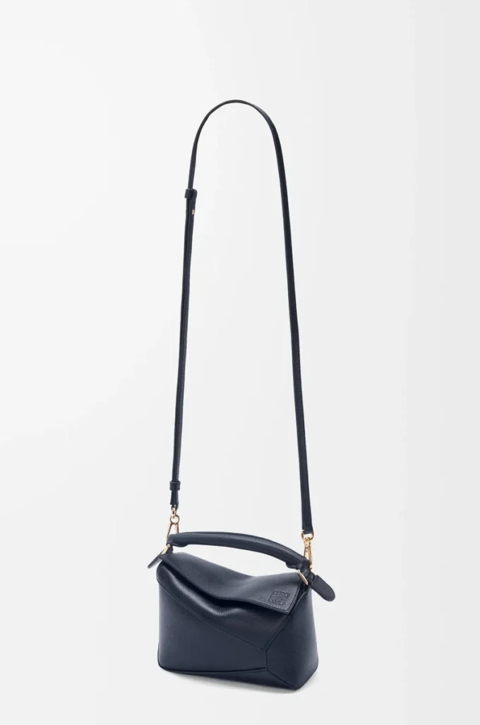 Bolso Mini Puzzle Edge en piel de becerro granulada suave Deep Navy Bolso Mini Puzzle Edge en piel de becerro granulada suave Deep Navy