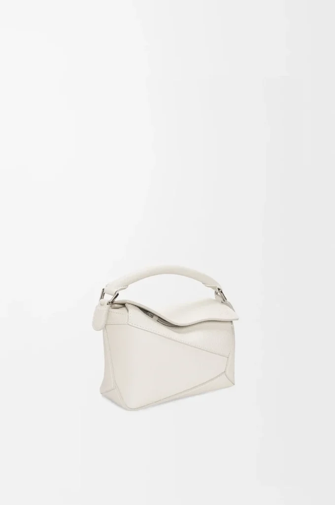 Bolso Mini Puzzle Edge en piel de becerro granulada suave Light Ghost Bolso Mini Puzzle Edge en piel de becerro granulada suave Light Ghost
