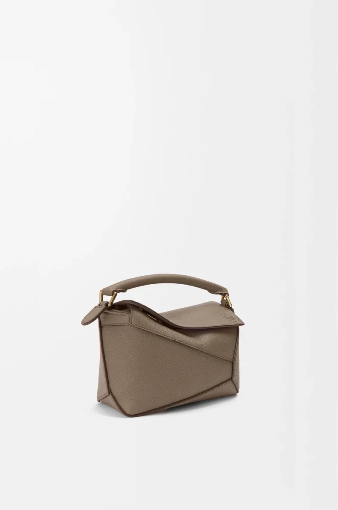 Bolso Mini Puzzle Edge en piel de becerro granulada suave Taupe Bolso Mini Puzzle Edge en piel de becerro granulada suave Taupe