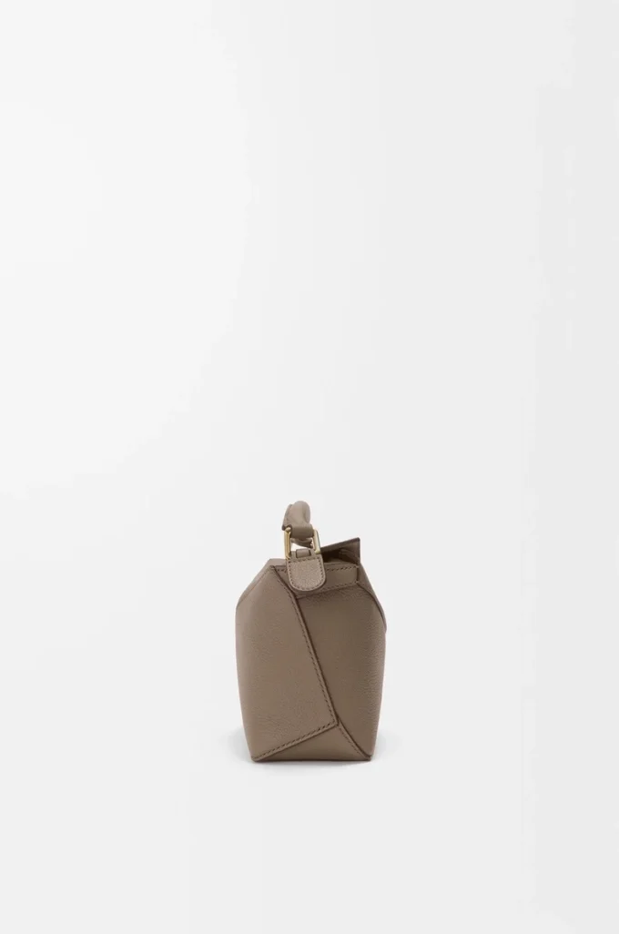 Bolso Mini Puzzle Edge en piel de becerro granulada suave Taupe Bolso Mini Puzzle Edge en piel de becerro granulada suave Taupe