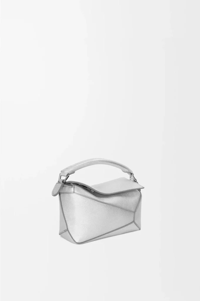 Bolso Mini Puzzle Edge en piel de cordero laminada Plata Bolso Mini Puzzle Edge en piel de cordero laminada Plata