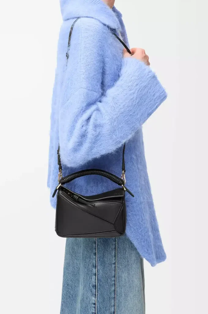 Bolso Mini Puzzle en piel de becerro lisa, color negro
