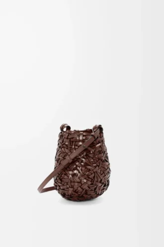 Bolso Nest Basket pequeño en piel de becerro color castaño