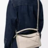 Bolso Panta pequeño Puzzle en piel de becerro brillante Light Ghost