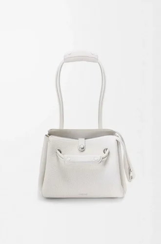 Bolso pequeño Madrid en piel de becerro granulada suave Soft White.