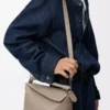 Bolso pequeño Puzzle Edge en piel de becerro granulada suave arcilla Bolso pequeño Puzzle Edge en piel de becerro granulada suave arcilla