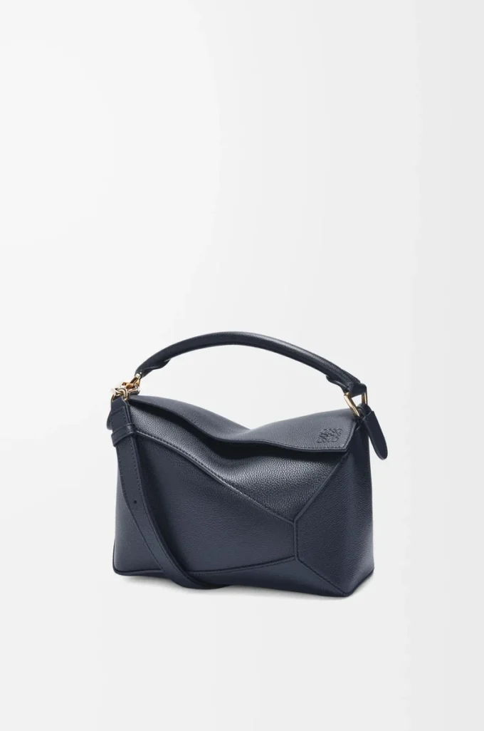 Bolso pequeño Puzzle Edge en piel de becerro granulada suave azul marino oscuro Bolso pequeño Puzzle Edge en piel de becerro granulada suave azul marino oscuro