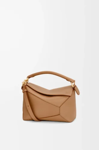 Bolso pequeño Puzzle Edge en piel de becerro granulada suave color toffee