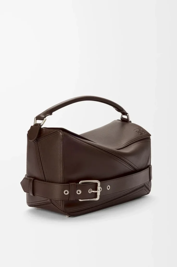Bolso Puzzle Biker grande en piel de becerro brillante color castaño oscuro