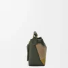 Bolso Puzzle Edge Landscape pequeño en piel de becerro napa verde botella/ocre Bolso Puzzle Edge Landscape pequeño en piel de becerro napa verde botella/ocre