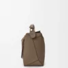 Bolso Puzzle Edge mediano en piel de becerro granulada suave Taupe Bolso Puzzle Edge mediano en piel de becerro granulada suave Taupe