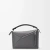 Bolso Puzzle Edge pequeño en piel de becerro clásica color pizarra Bolso Puzzle Edge pequeño en piel de becerro clásica color pizarra