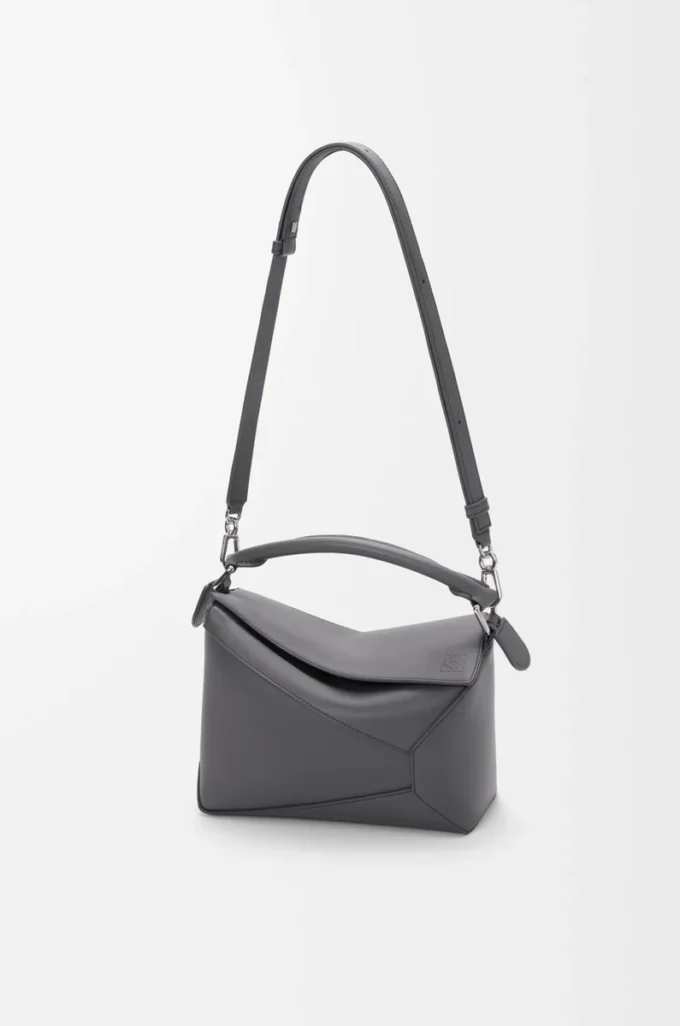 Bolso Puzzle Edge pequeño en piel de becerro clásica color pizarra Bolso Puzzle Edge pequeño en piel de becerro clásica color pizarra