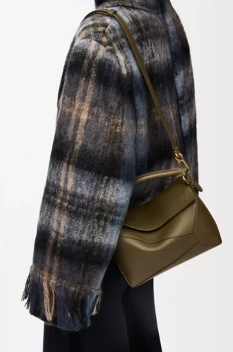 Bolso Puzzle Edge pequeño en piel de becerro clásica Dark Khaki