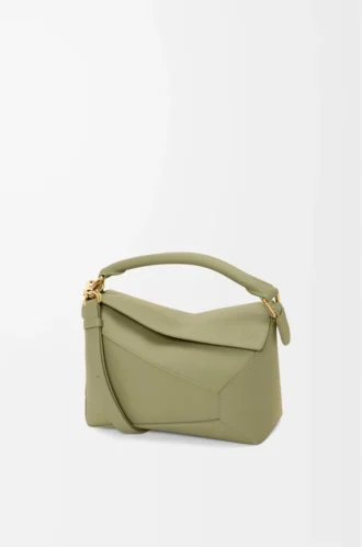 Bolso Puzzle Edge pequeño en piel de becerro clásica verde eucalipto